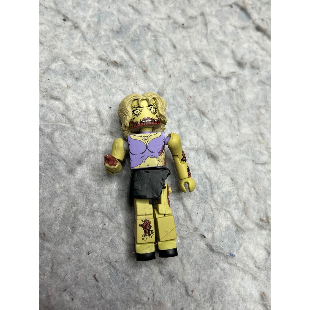 Diamond Select Toys The Walking Dead Minimates Female Zombie‎ Figure 2012 DST